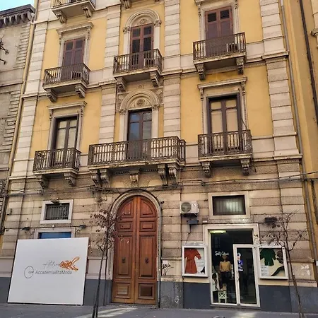 Noemi Zinghouse Ct Apartament Katania